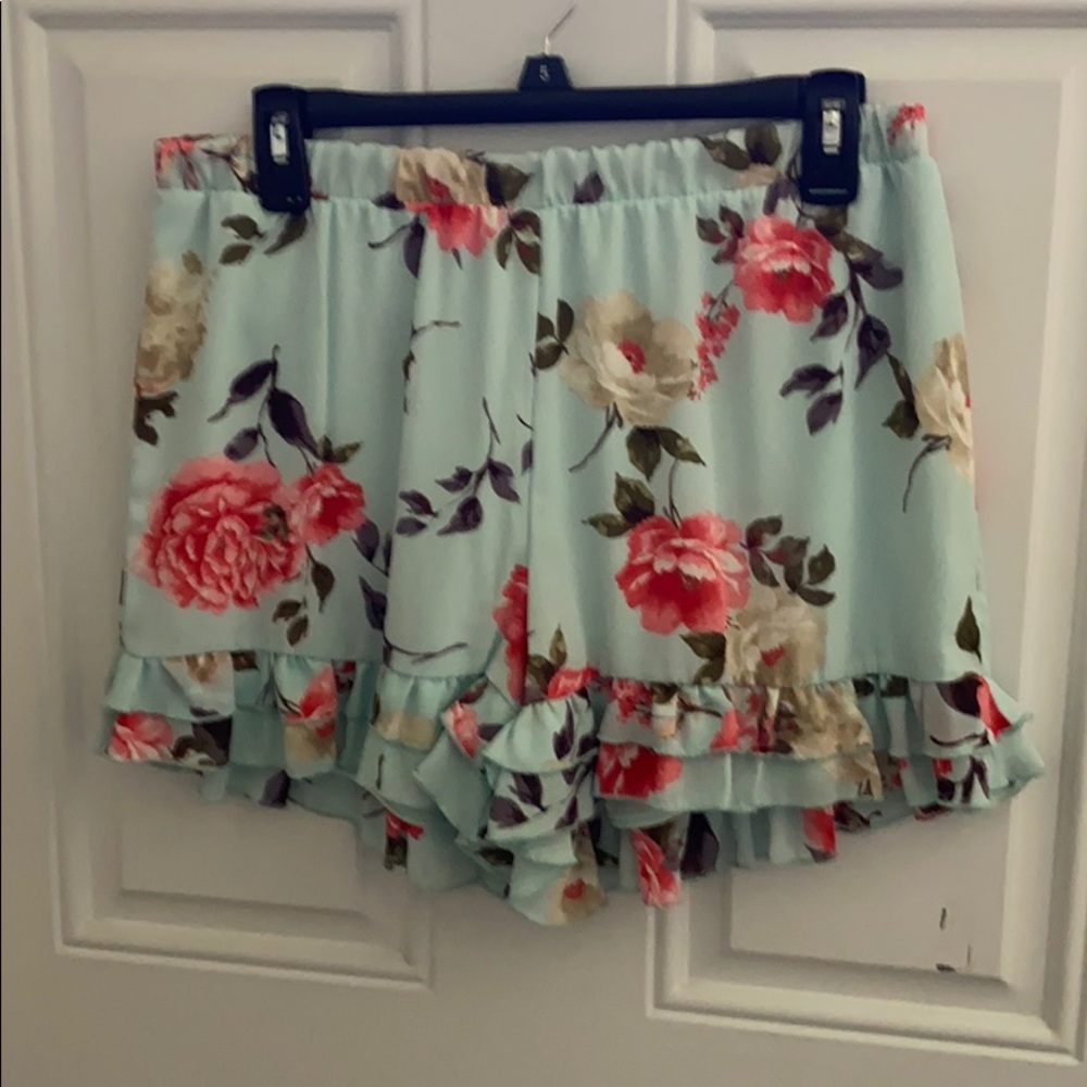 Ruffle bottom shorts